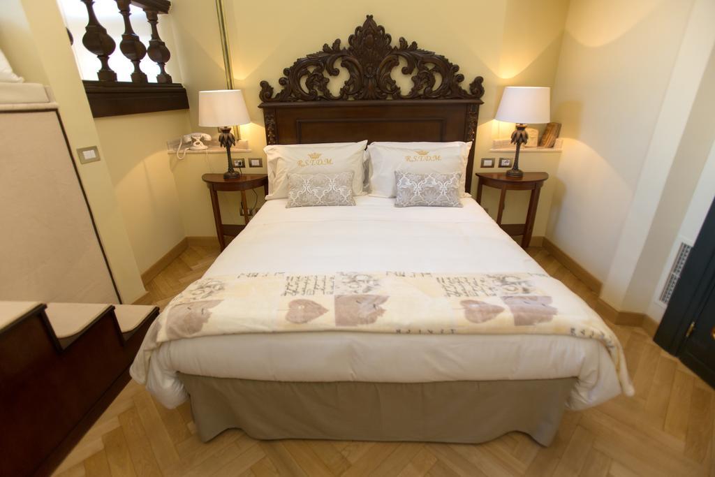 Royal Suite Trinita Dei Monti Rom Rum bild