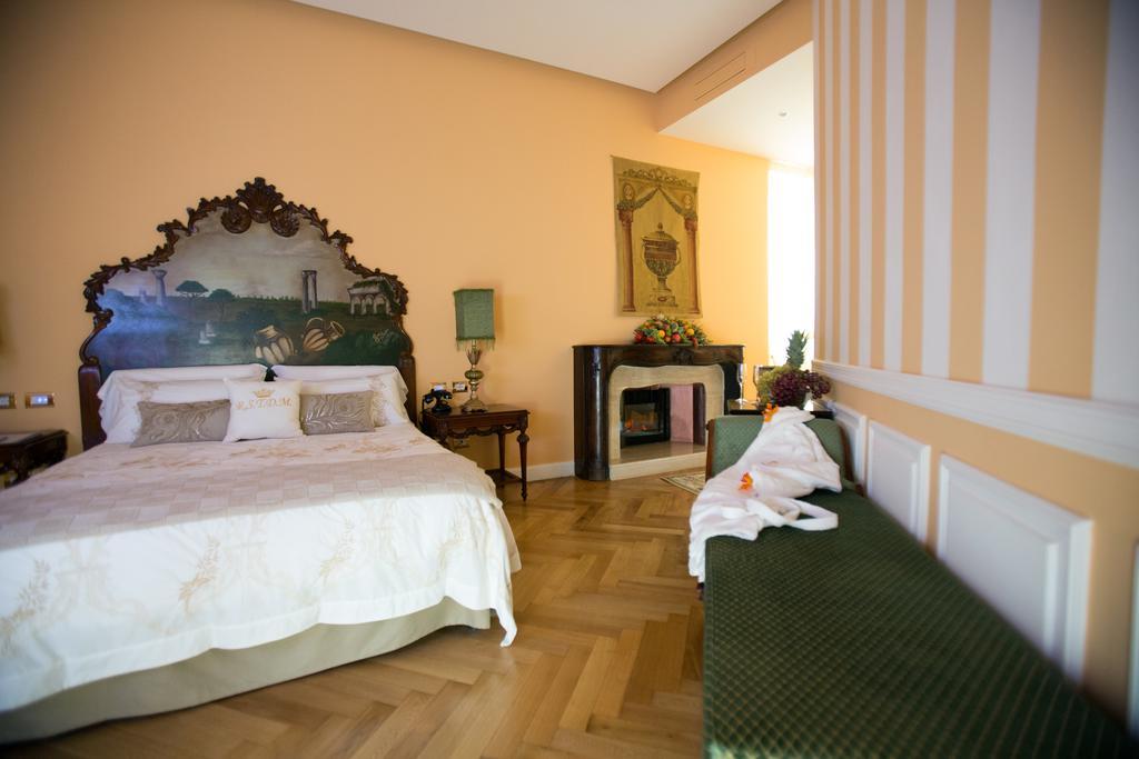 Royal Suite Trinita Dei Monti Rom Rum bild